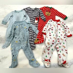Bundle of 5 footed pajamas, size 9 months footies